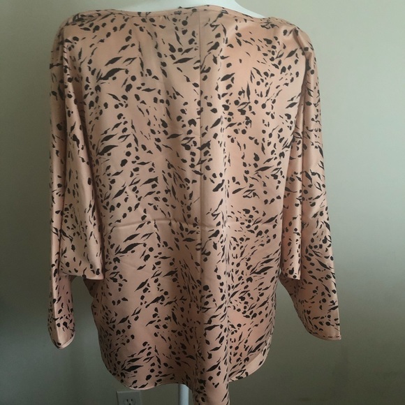 XL Andrew Marc women’s top - Picture 2 of 4